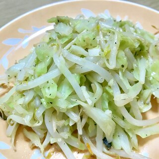 もやしとキャベツの炒め物